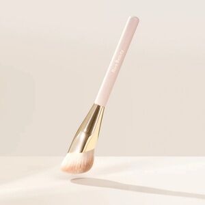 NEW✅Rare Beauty Foundation Brush
